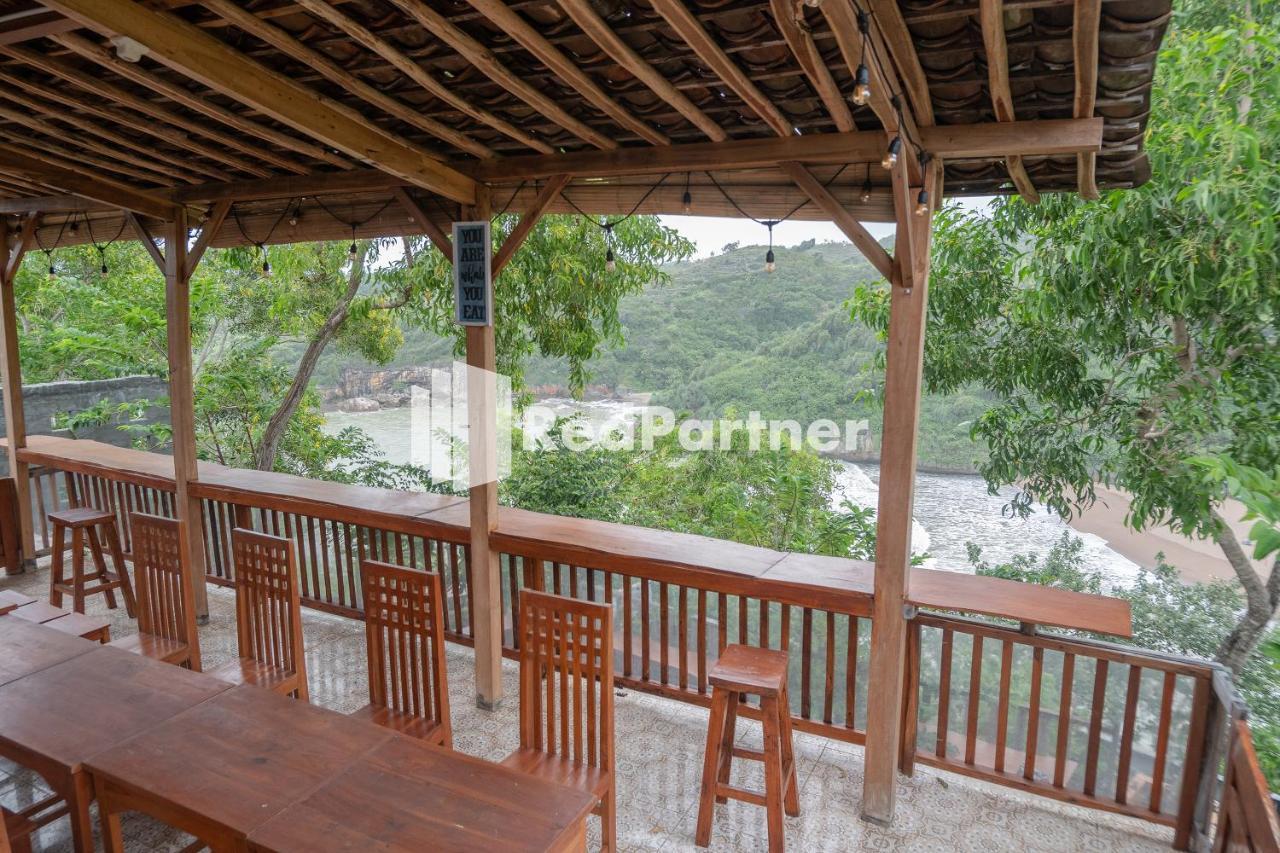 Baron Hill Resort Gunung Kidul Mitra Reddoorz Exteriör bild
